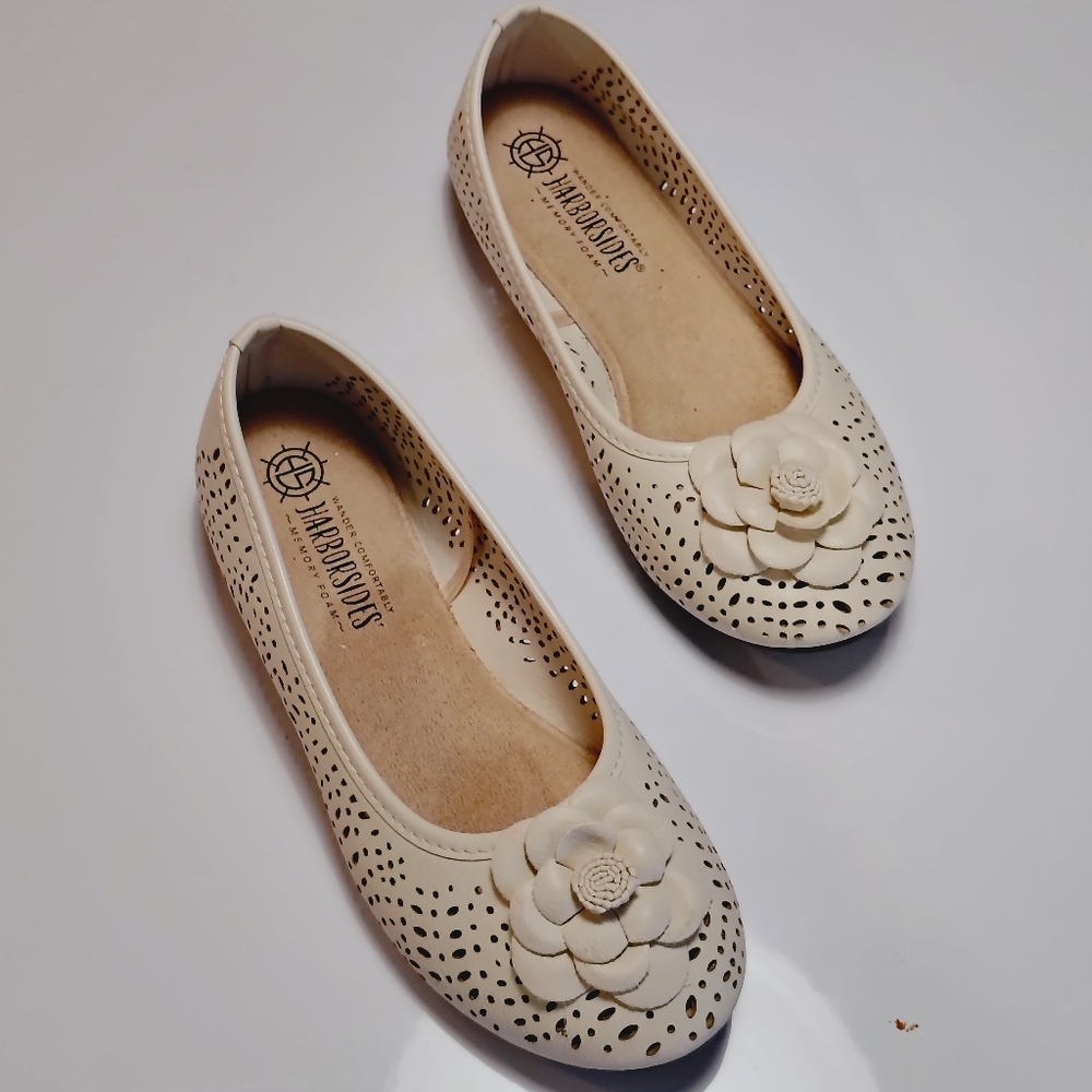 Harborsides Cream Floral Ballet Loafers Size 7W